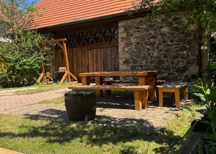 Hrádecký Dvůr *